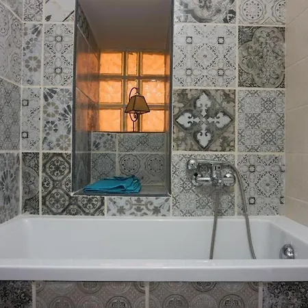 Appartamento Blue Courtyard Howme